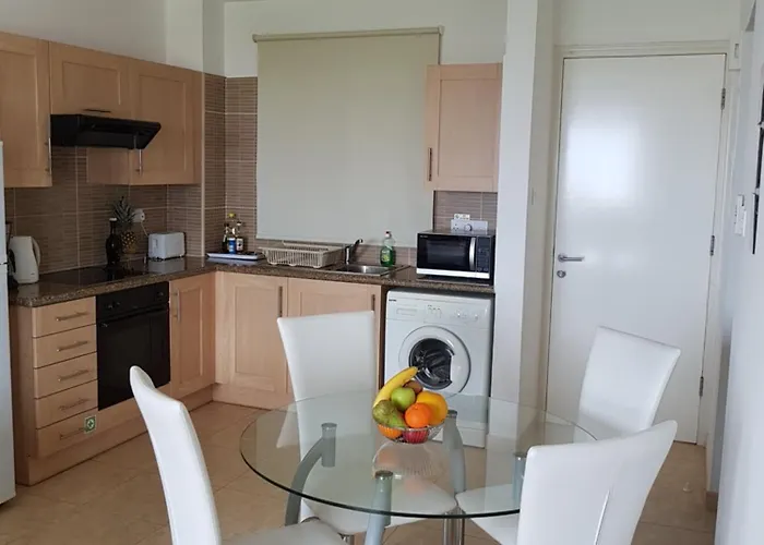 Appartement With Sea View Paralímni